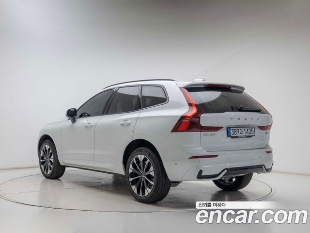 Volvo XC60 B5 Ultra Bright Air Sus — пробег 3 071 км — фото 4 из 5