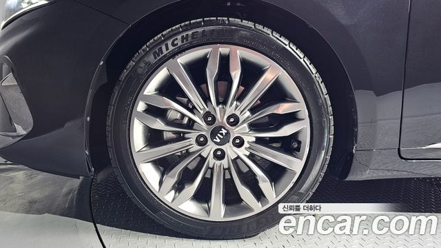 Kia K7 из Кореи Encar