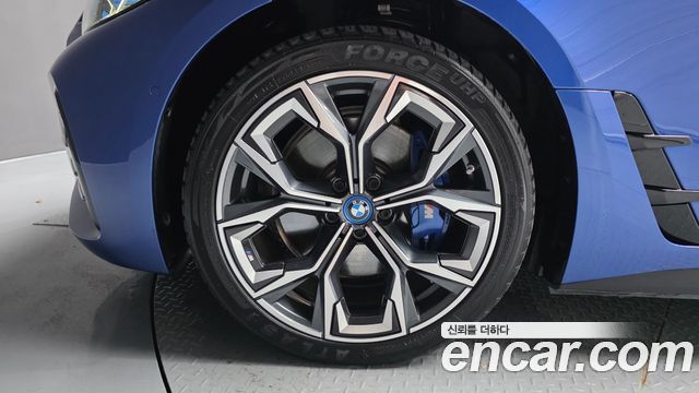 BMW i4 из Кореи Encar