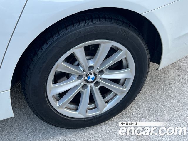BMW 5-Series 520d — пробег 223930 км