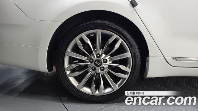 Kia K7 из Кореи Encar