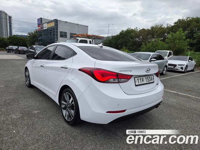 Hyundai AVANTE 1.6 GDi 10 Million Limited Standard — пробег 138860 км