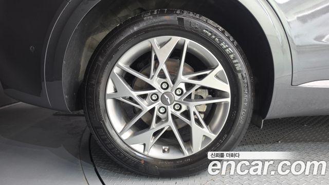 Genesis GV70 2.5T Gasoline 2WD — пробег 84603 км