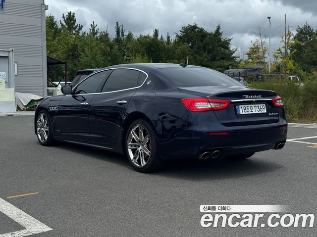 Maserati Quattroporte из Кореи Encar