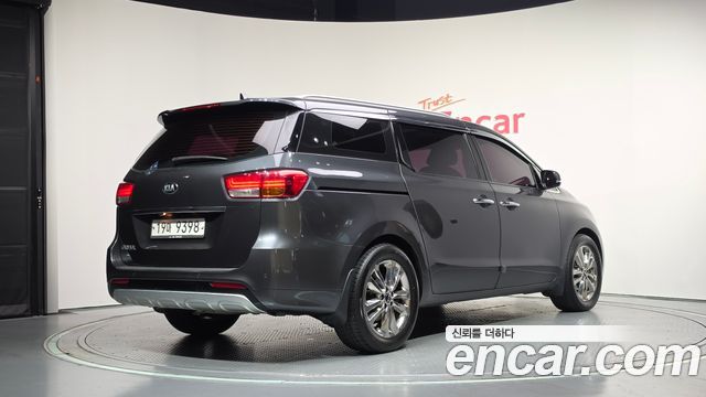 Kia Carnival из Кореи Encar