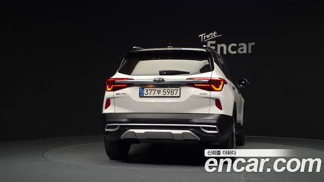 Kia Seltos из Кореи Encar