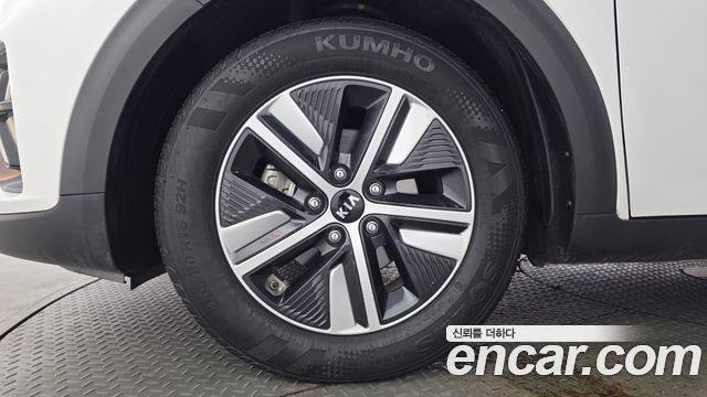 Kia Niro 1.6 HEV Prestige — пробег 73 463 км — фото 5 из 5