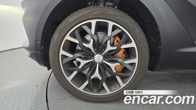 Astonmartin DBX из Кореи Encar