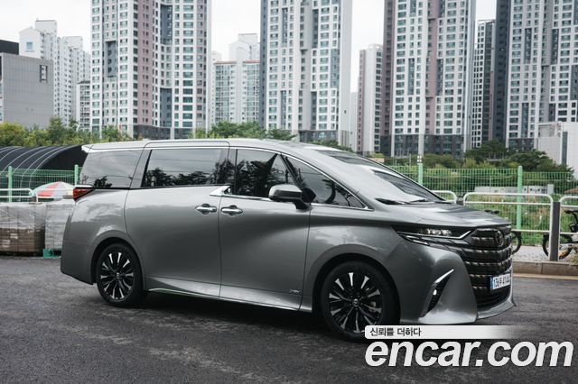 Toyota Alphard 2.5 HEV Executive AWD — пробег 6 200 км — фото 5 из 5