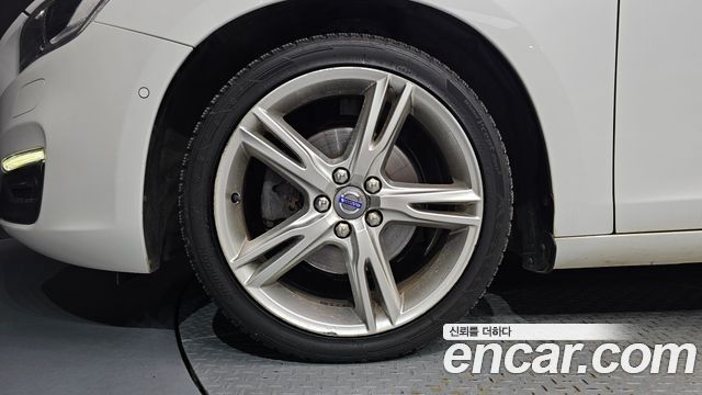 Volvo S60 D4 2nd — пробег 134 703 км