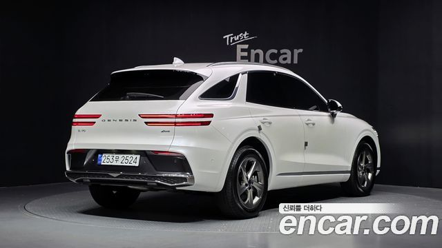 Genesis GV70 из Кореи Encar