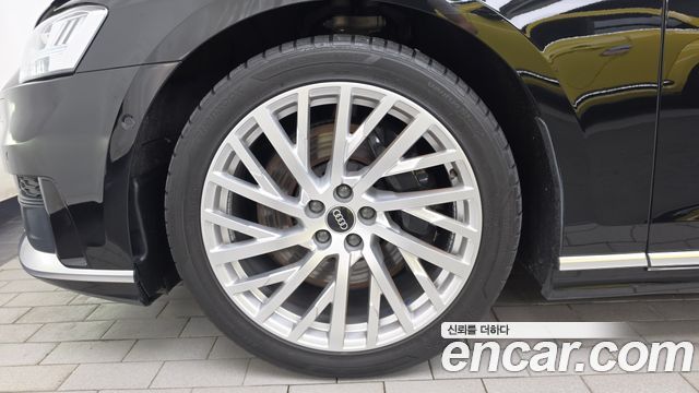 Audi A8 55 TFSI Quattro LWB — пробег 89 971 км