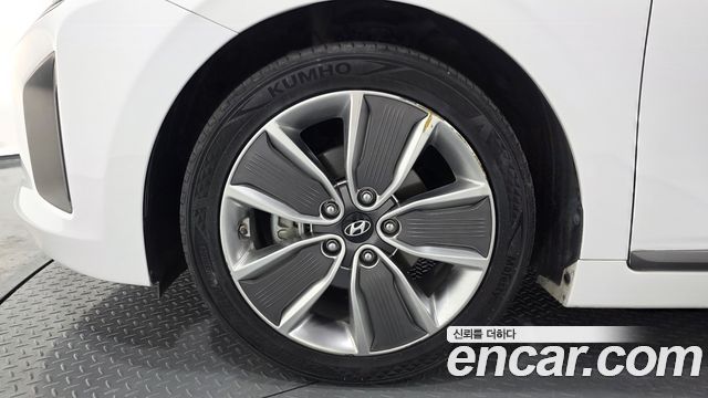 Hyundai Ioniq Q — пробег 120626 км