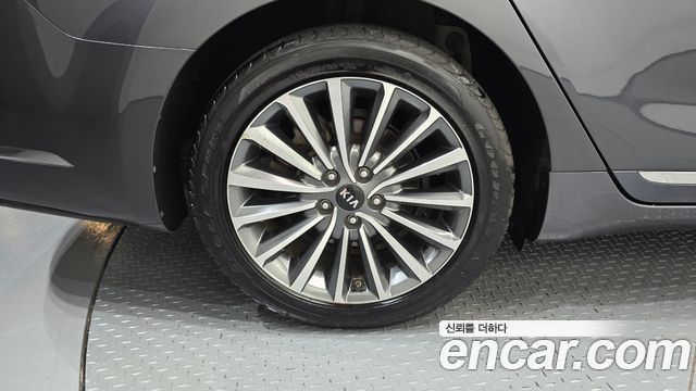 Kia K7 из Кореи Encar