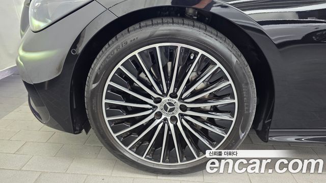 Mercedes-Benz CLE-Class CLE200 Cabriolet — пробег 14 294 км