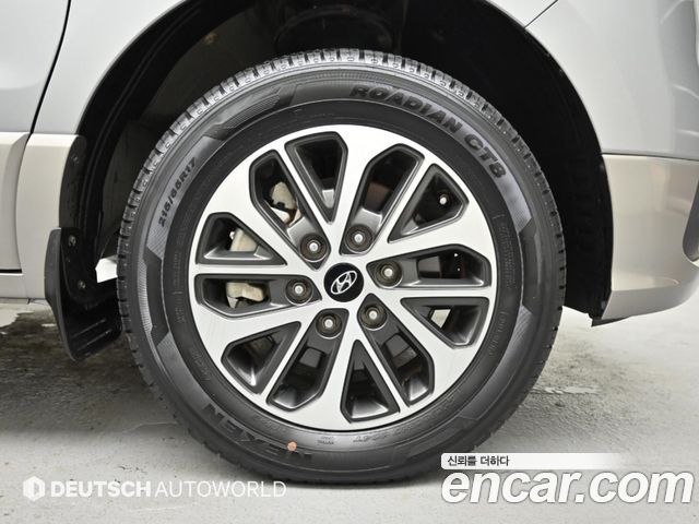 Hyundai Starex 4WD Urban 9-Seater Exclusive — пробег 25697 км