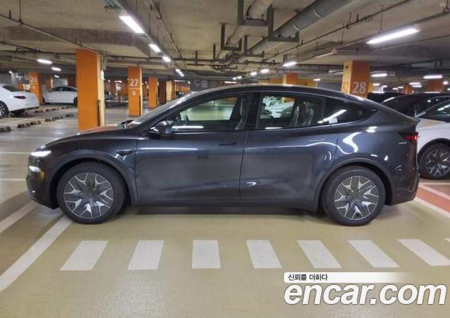 Tesla Model Y L Long Range AWD — пробег 1 км — фото 5 из 5