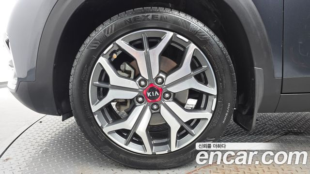 Kia Seltos из Кореи Encar