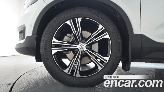 Volvo XC40 из Кореи Encar