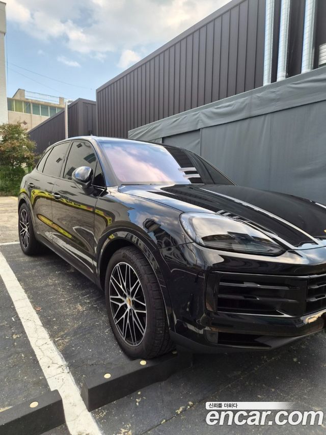 Porsche Cayenne 3.0 E-Hybrid — пробег 12 130 км — фото 3 из 5