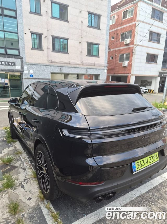 Porsche Cayenne 3.0 E-Hybrid — пробег 12 130 км — фото 4 из 5