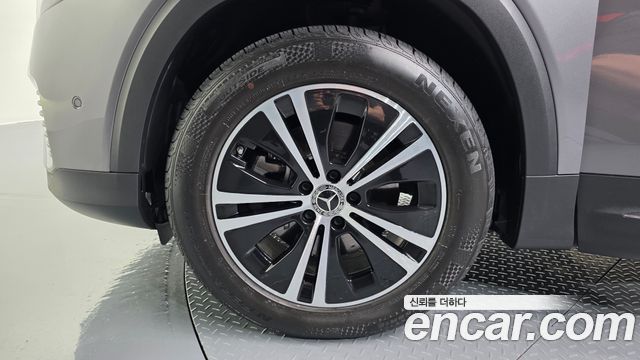 Mercedes-Benz EQB EQB300 4MATIC Electric Art — пробег 29 219 км