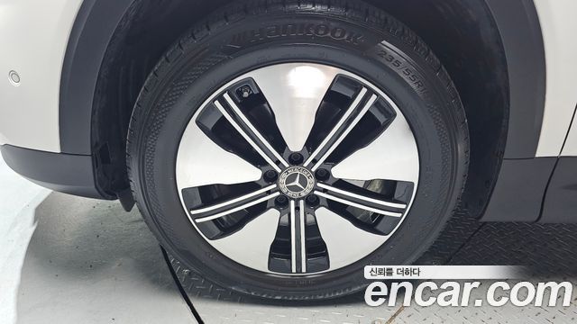 Mercedes-Benz EQB EQB300 4MATIC — пробег 86 812 км