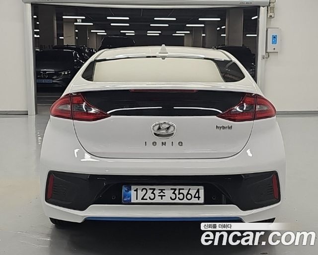Hyundai Ioniq Q — пробег 191183 км