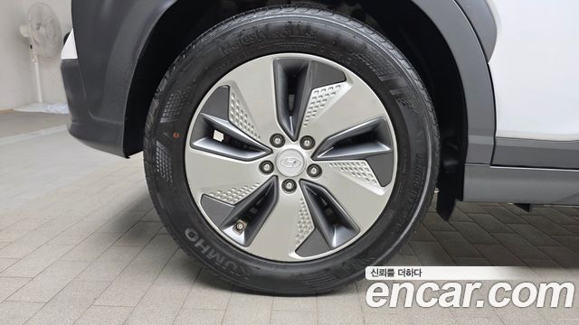 Hyundai Kona из Кореи Encar