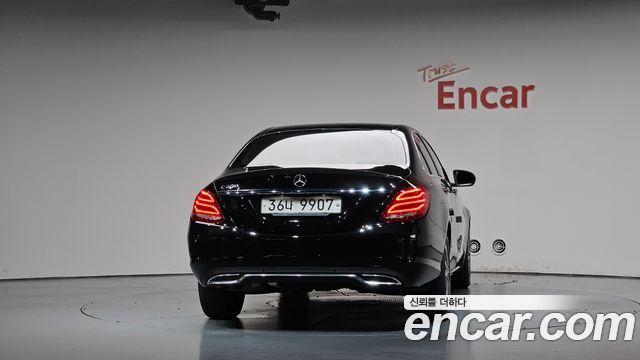 Mercedes-Benz C-Class из Кореи Encar