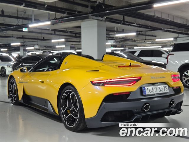 Maserati MC20 3.0 V6 Cielo — пробег 9800 км