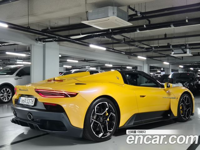 Maserati MC20 3.0 V6 Cielo — пробег 9800 км