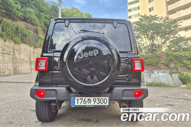Jeep Wrangler 2.0 Overland Power Top 4Door — пробег 10680 км
