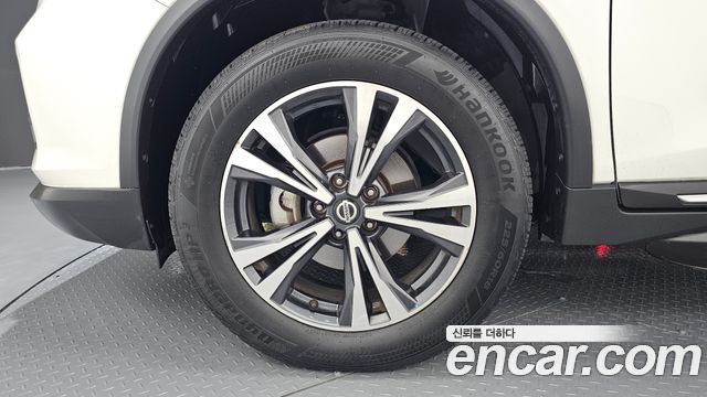 Nissan X-Trail 2.5 4WD — пробег 70 379 км