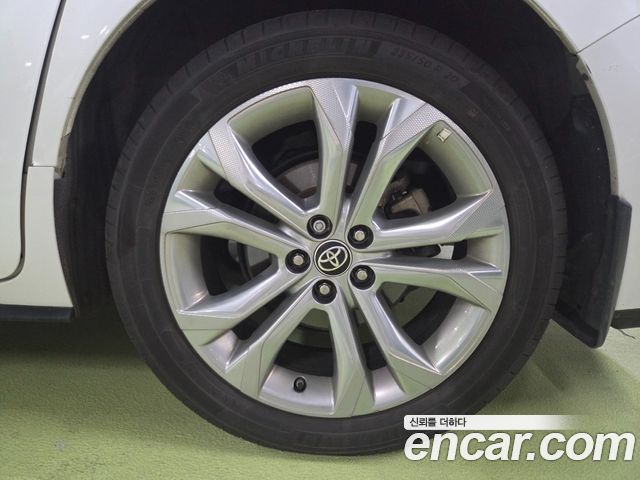 Toyota Sienna 2.5 Hybrid 2WD — пробег 74333 км