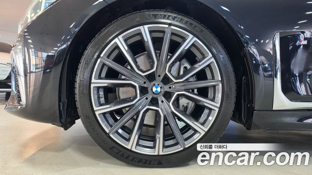 BMW 7-Series 740Li xDrive M Sport Package — пробег 54451 км
