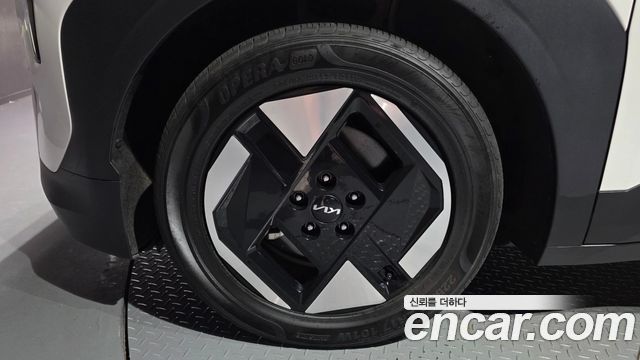 Kia EV3 из Кореи Encar