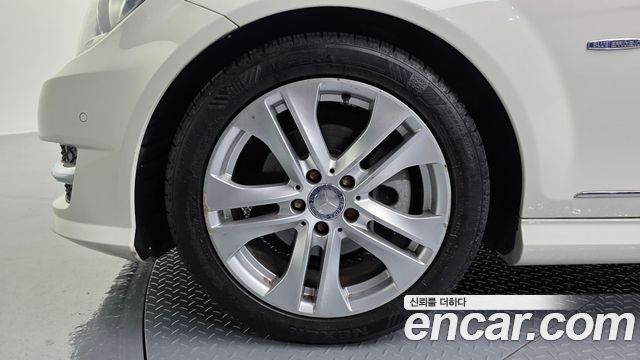 Mercedes-Benz C-Class из Кореи Encar