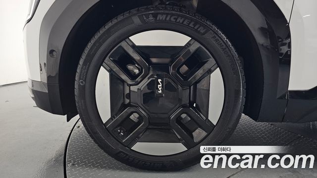 Kia EV9 из Кореи Encar