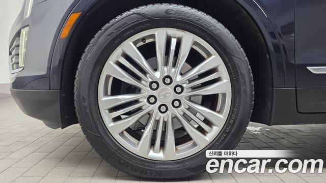 Cadillac XT5 3.6 Premium AWD — пробег 200 107 км