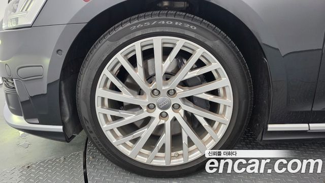 Audi A8 55 TFSI Quattro LWB — пробег 72 529 км