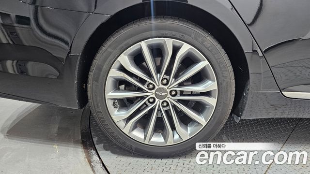 Hyundai Genesis из Кореи Encar