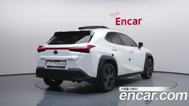 Lexus UX из Кореи Encar