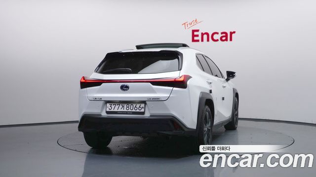 Lexus UX из Кореи Encar