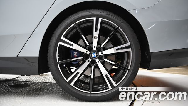 BMW 5-Series 530i xDrive M Sport — пробег 18 722 км — фото 5 из 5