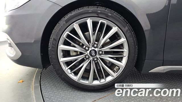 Hyundai Grandeur из Кореи Encar