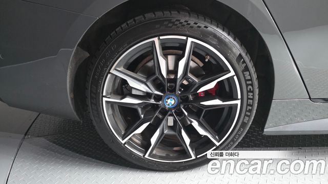 BMW i4 из Кореи Encar