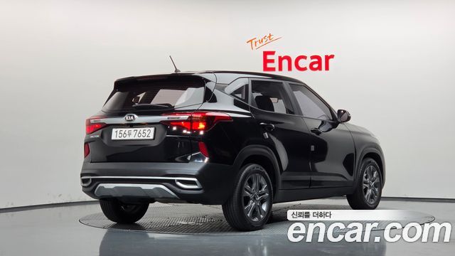 Kia Seltos из Кореи Encar