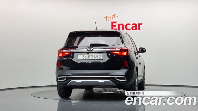 Kia Seltos из Кореи Encar