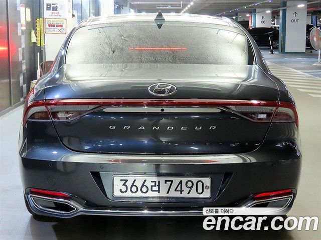 Hyundai Grandeur 3.3 Premium — пробег 65 178 км